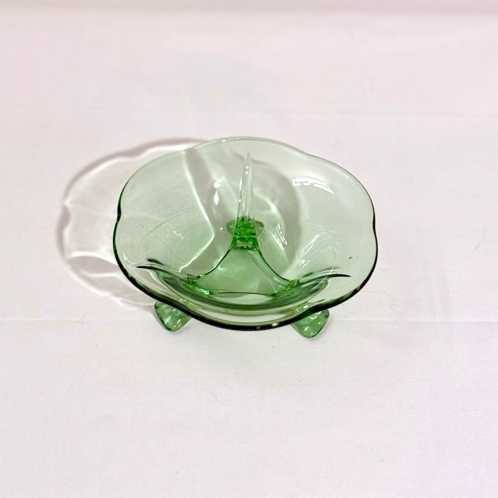 Antique Vintage Fostoria #2394 Green Vaseline Depression Uranium Glass Bowl